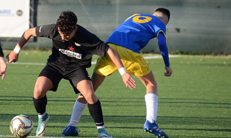 Contrasto di gioco nel derby Campus Eur ©Torrisi