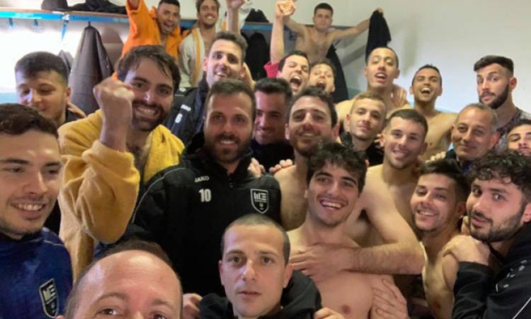 Il selfie vittoria