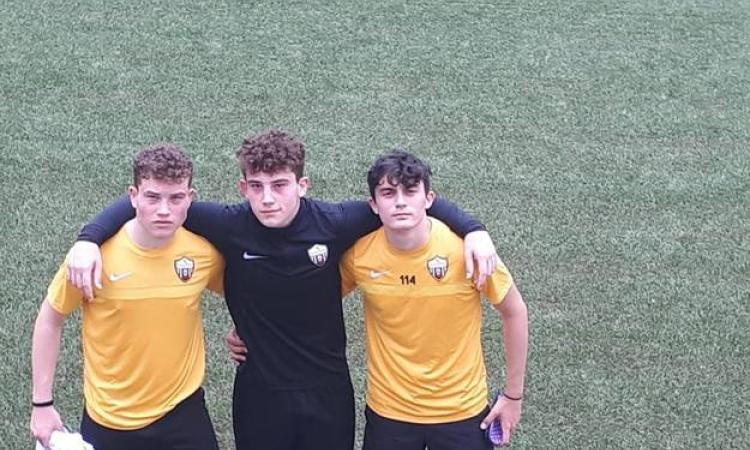 I tre ragazzi in prova
