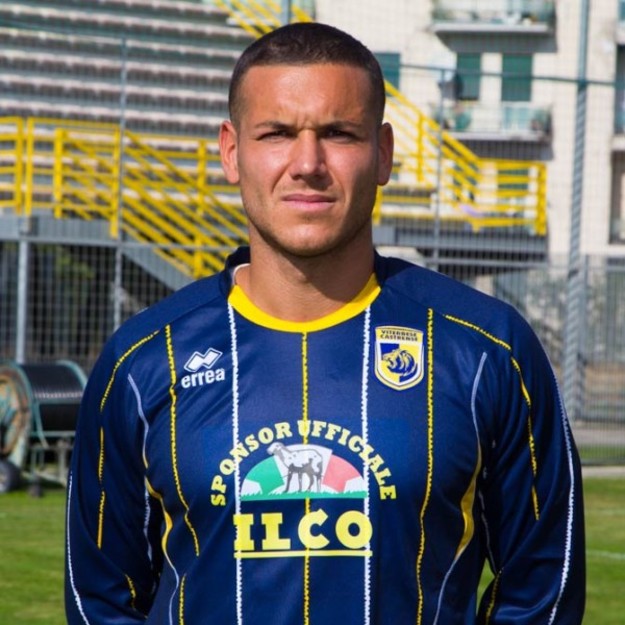 Mattia Marini con la maglia della Viterbese