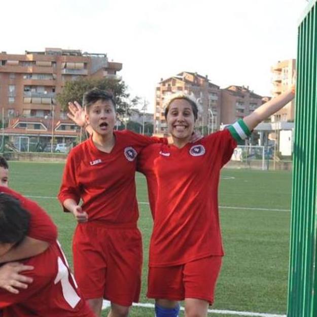 A destra Naomi Di Fazio