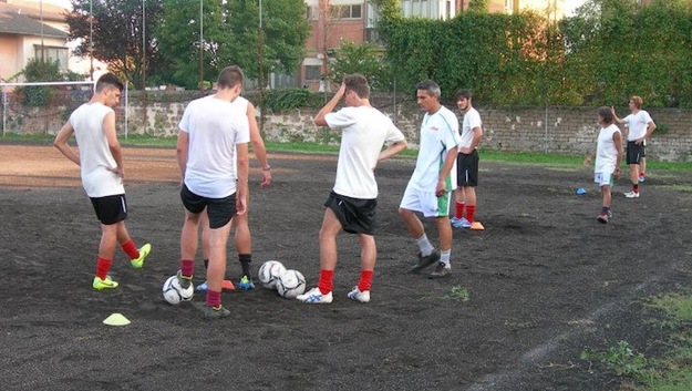 Il Ronciglione durante la preparazione (foto Facebook)