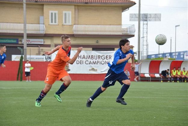 Un'immagine di Ladispoli-Villanova foto©photosportroma.it