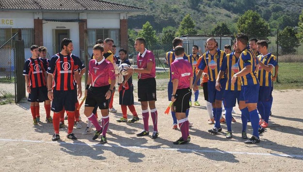 Arce ed Hermada entrano in campo