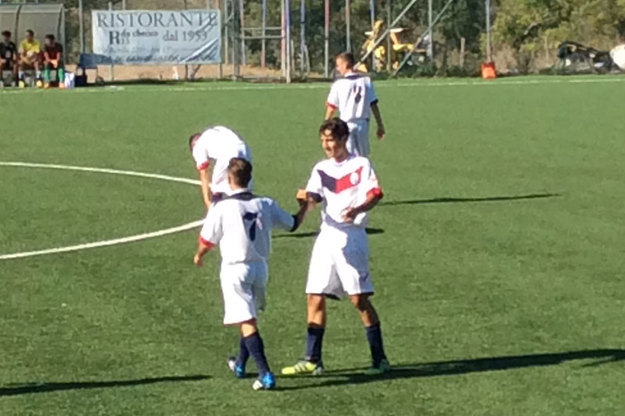 L'esultanza del Grifone dopo il 2-0 al Barriera