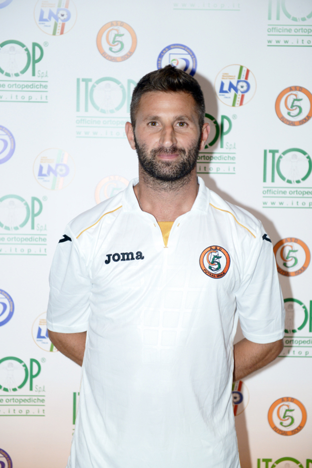 Luca Marchetti, doppietta all'esordio