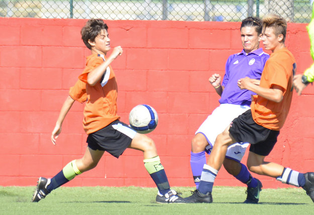 A sinistra Bartolotta, suo il gol vittoria © photosportiroma.it