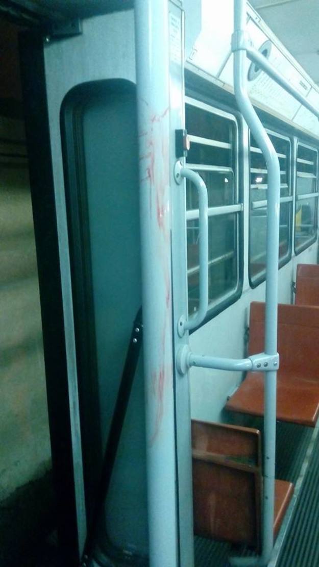 Sangue nella vettura sulla Roma-Giardinetti