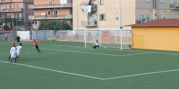 Il rigore trasformato da Petrocchi ©Mirna De Cesaris