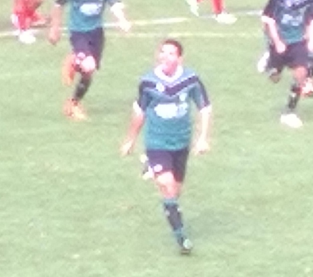 Troisi esulta