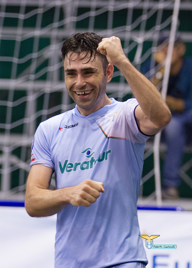 Marquinho, in gol contro il Napoli (Foto © Cantarelli/S.S. Lazio C5)