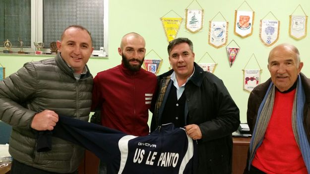 Quadrini tra il ds Rocconi e il presidente Stefano Bianchi ©Lepanto Marino