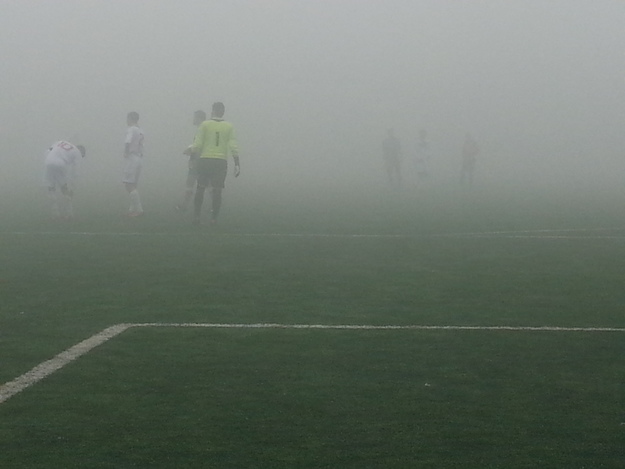 La nebbia che ha portato alla sospensione e al rinvio di Pro Calcio Lenola - Calcio Sezze