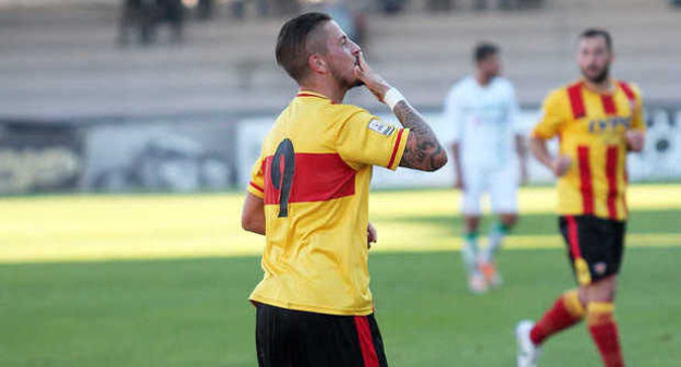 Eusepi, suo l'1-0 (foto tuttoreggiana.com)