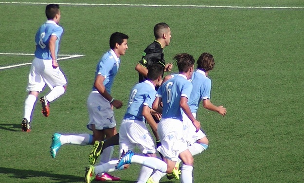 Lazio, tre reti al Crotone