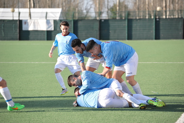 Albalonga, vittoria pirotecnica sul Certosa