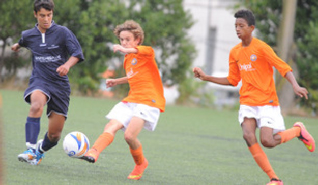 Il Futbol gioca a tennis