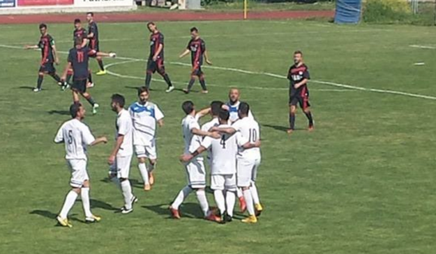 L'esultanza del Cynthia dopo il 2-0 (foto Facebook)