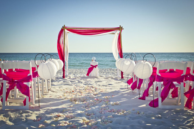 Matrimoni in spiaggia, oltre 160 prenotazioni lungo il litorale del comune di Fiumicino
