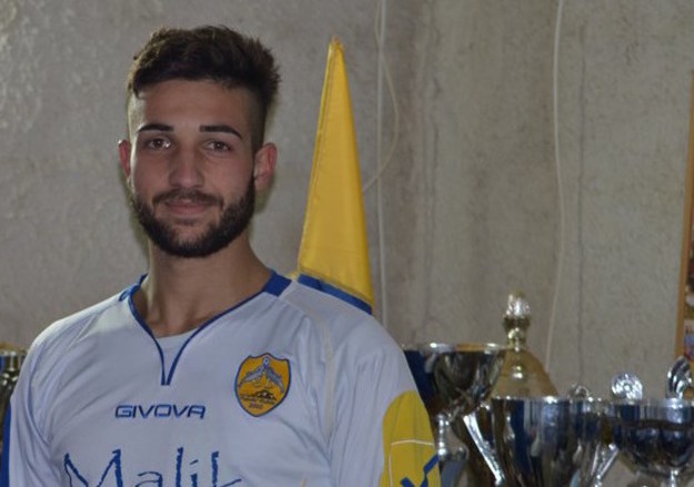 Mirko Moi con la maglia del Cefalù Calcio