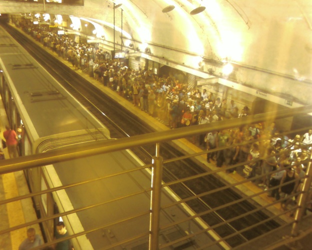 La Banchina di Roma-Termini della metro B, ieri sera (© - Gazzetta Regionale)