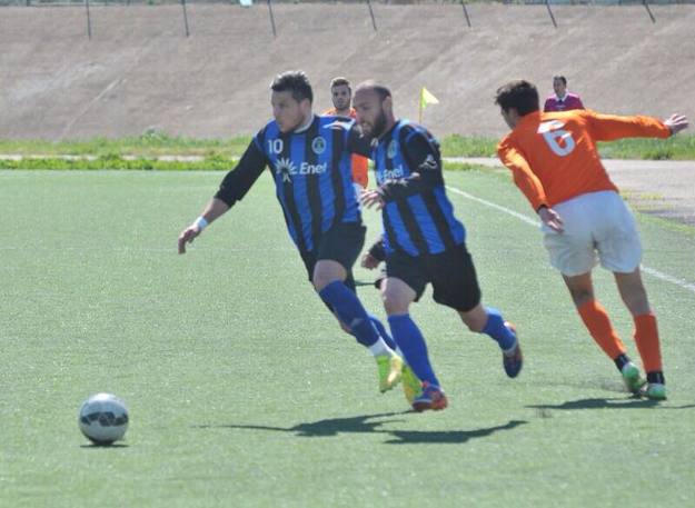 Vittorini in azione con la maglia del Civitavecchia (foto Facebook)