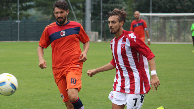 Uno scatto del match (foto ladispolicalcio.it)