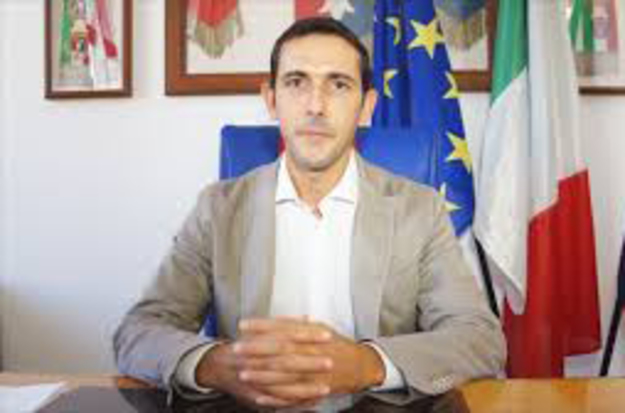 Il sindaco di Pomezia, Fabio Fucci