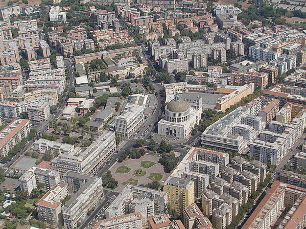 Il Piazzale con il Tempio di Don Bosco a Cinecittà, teatro delle esequie