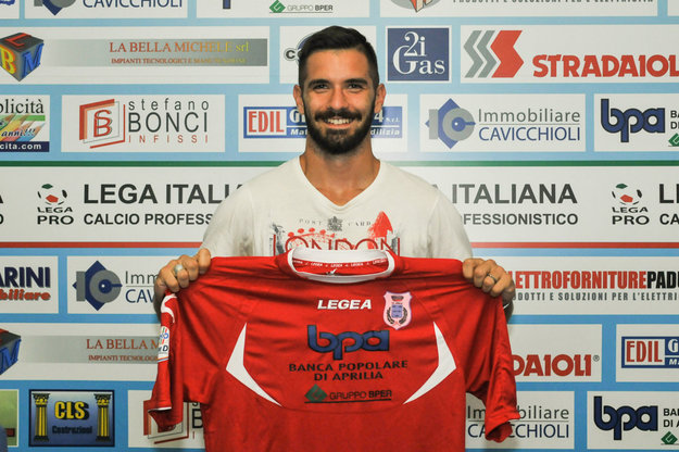 Roversi con la maglia dell'Aprilia