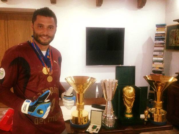 Una delle foto postate da Marco Amelia sulla propria pagina Facebook