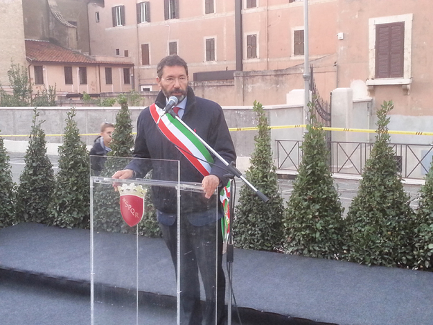Il Sindaco Ignazio Marino (C) Gazzetta Regionale