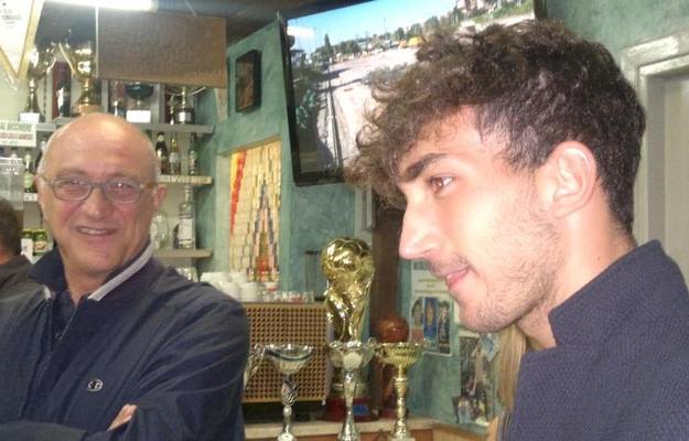 Il dg Tarquinio Deli con Danilo Cataldi, prodotto del vivaio dell'Ottavia, foto Facebook