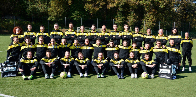 La famiglia dell'Atletico Lariano al completo