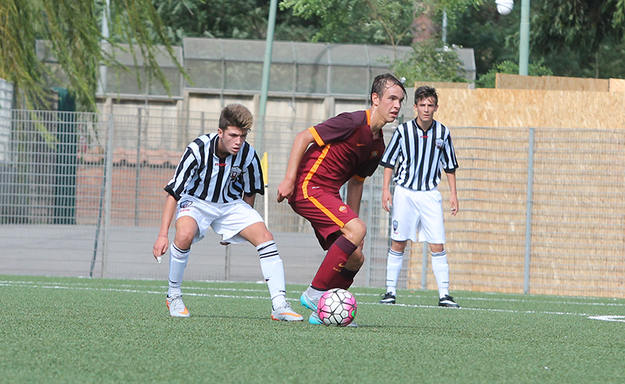 Alessio Riccardi, uno dei trascinatori della Roma ©DeCesaris