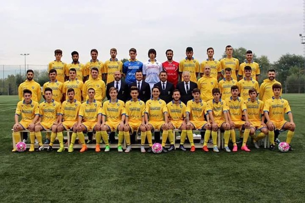 Frosinone, la rosa al completo