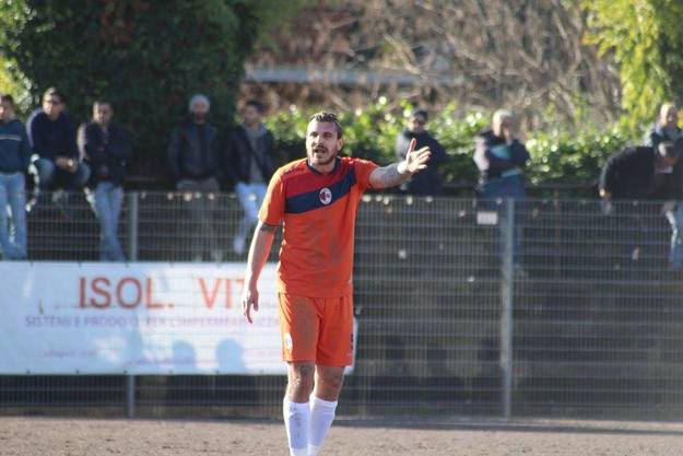Valerio Ciaciò con la maglia del Ladispoli