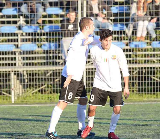 Onorati esulta dopo il 3-0 (foto ©Lori)