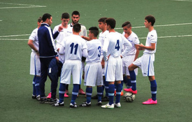 Mosciatti a colloquio con la squadra (foto ©Facebook)