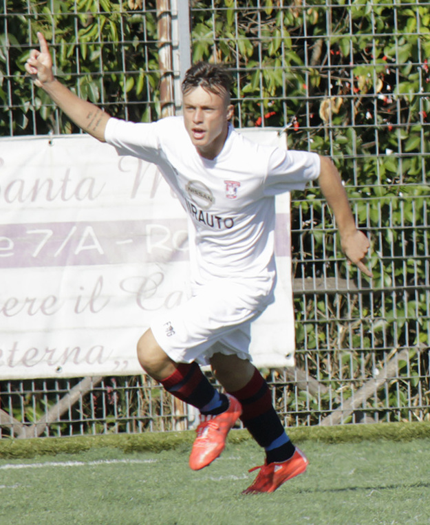 Grimaldi autore del primo goal T3T (C) Lori 