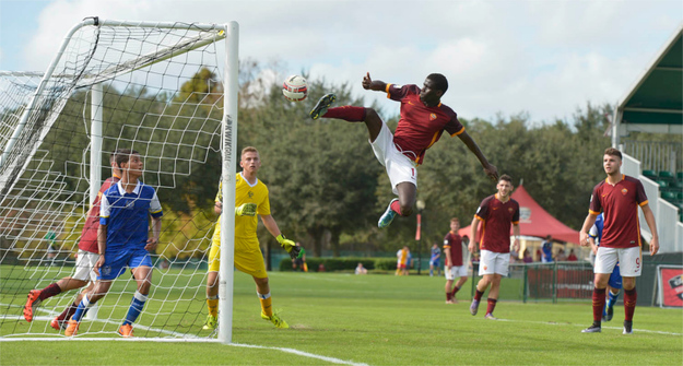 Colysidy Keba in acrobazia durante il match contro il Kendall ©asroma.it