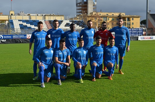 Il Cassino prima del match (foto Del Gobbo)