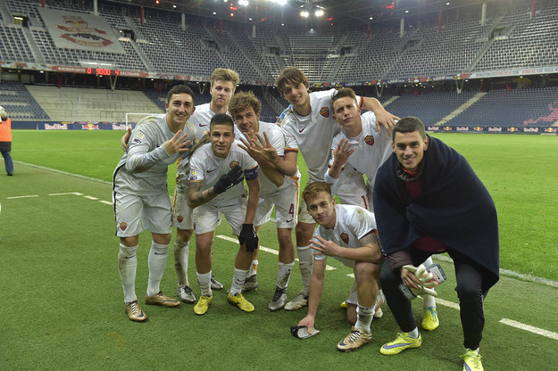 La Roma esulta a Salisburgo (©asroma.it)