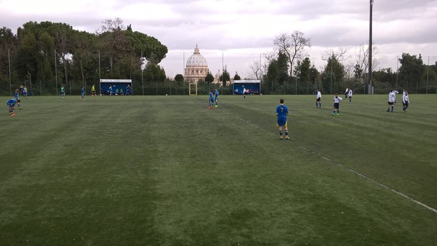 Le due squadre al rientro in campo
