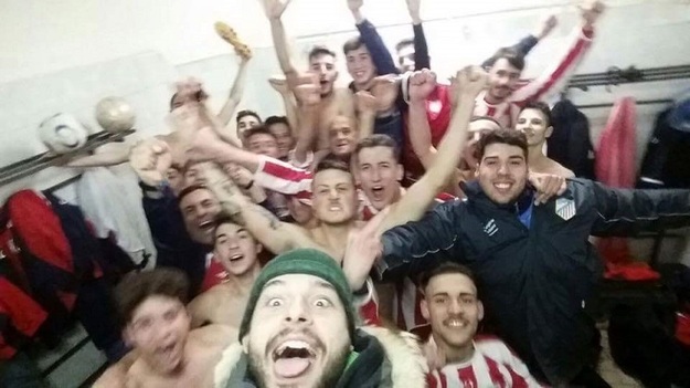 La festa negli spogliatoi del Settebagni