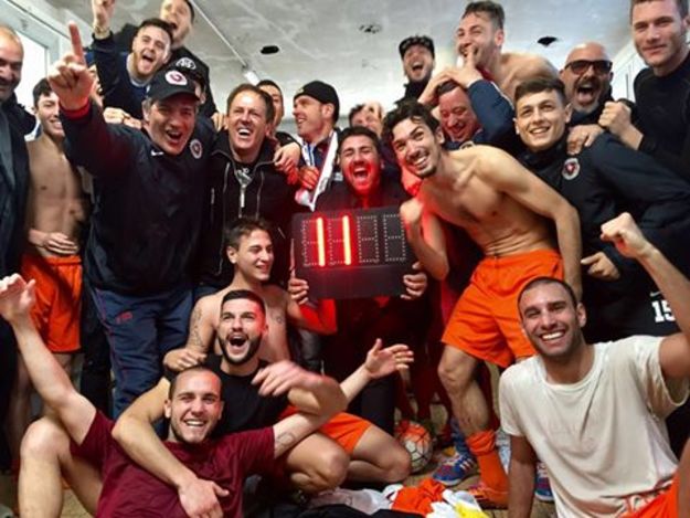 L&apos;esultanza dell Unipomezia dopo la vittoria
