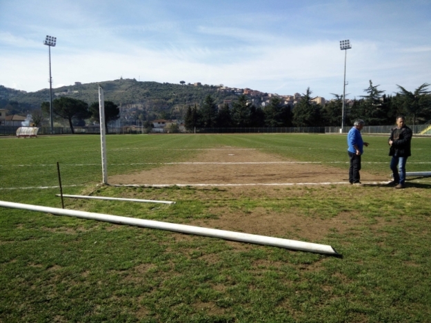 La porta del Tasciotti completamente distrutta