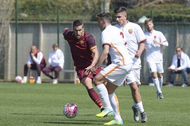 Strootman contro Pellegrini e Vasco ©asroma.it