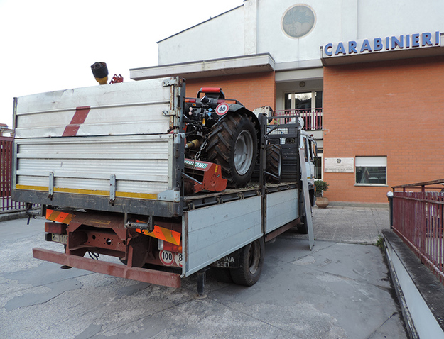 Il camion con il trattore