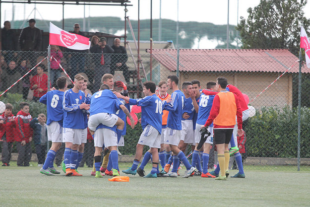 L&apos;esultanza della Juniores per i play off ©De Cesaris